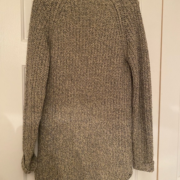 Cardigan - Picture 2 of 4